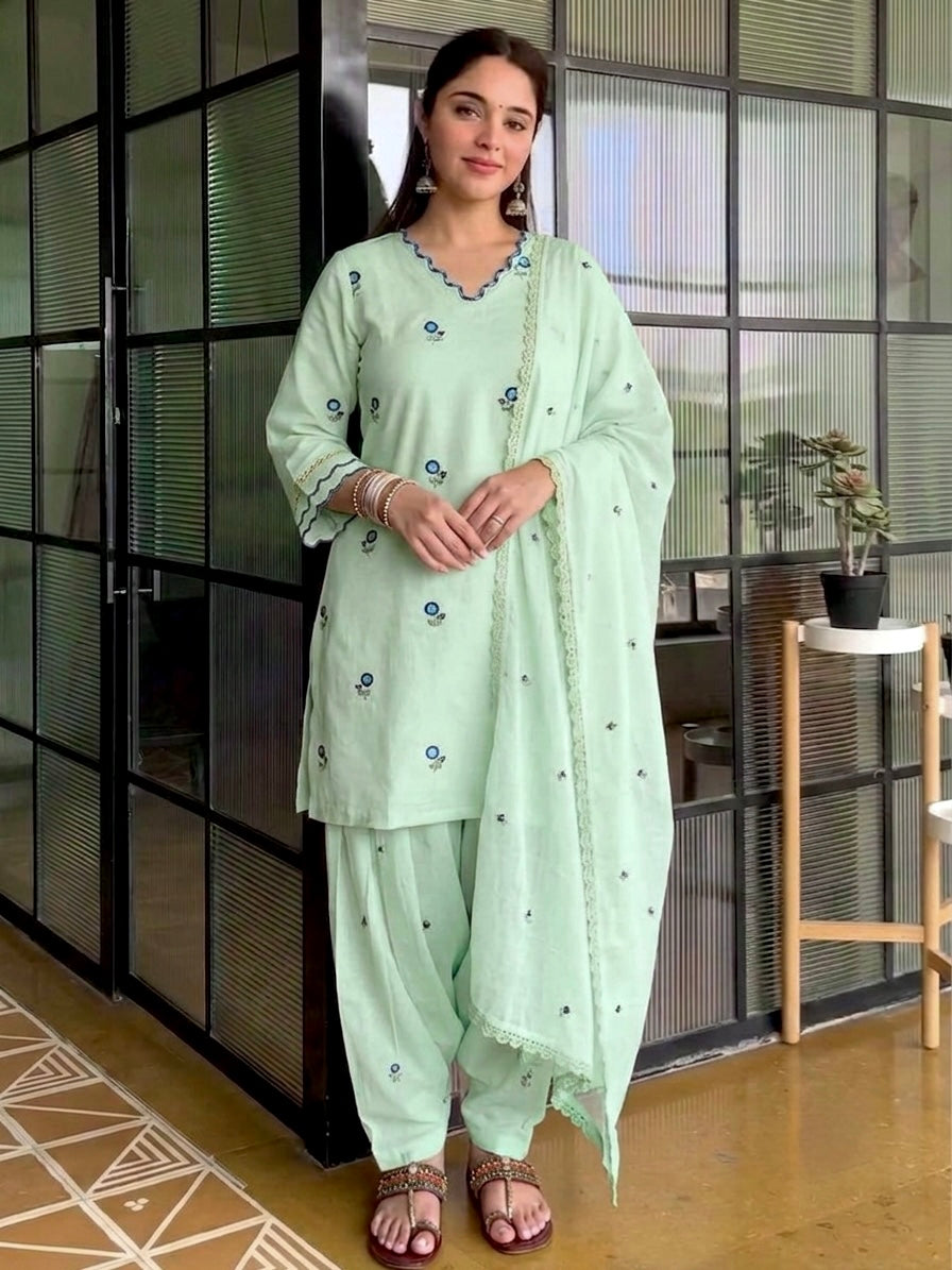 Noor-e-Sabz Pastel Mint Embroidered Punjabi Suit Set